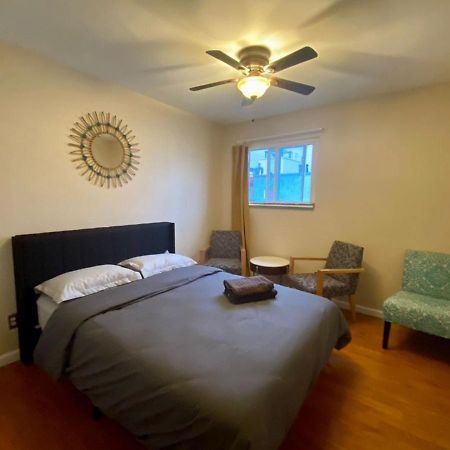 Historic Townhouse Oasis With En-Suite Bathroom 필라델피아 외부 사진